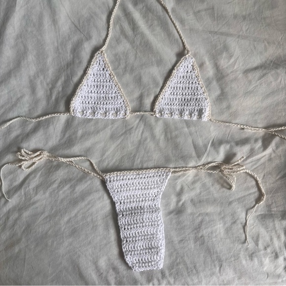 handmade crochet white and cream bikini set - Picture 2 of 5